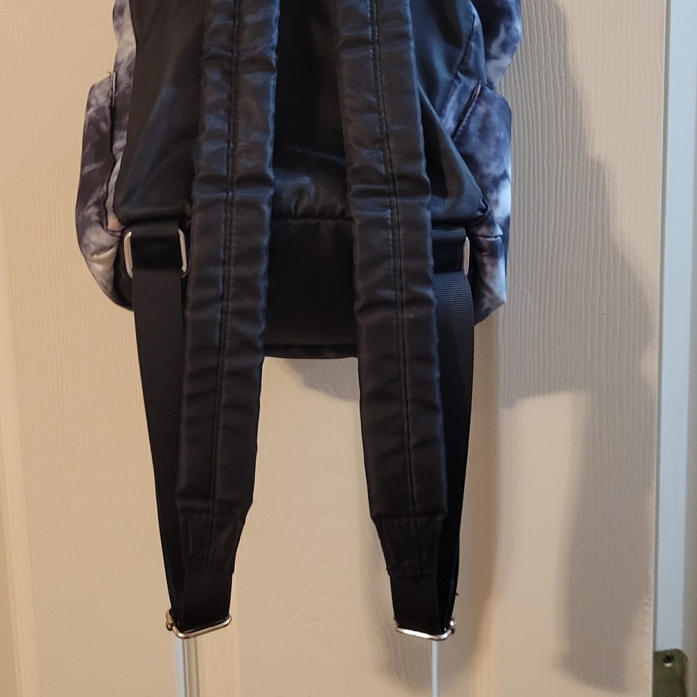 Backpack - Picture 2 of 2